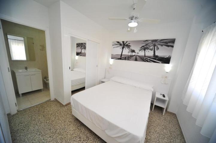 Apartamentos Estoril I - II Orangecosta 贝尼卡西姆 客房 照片