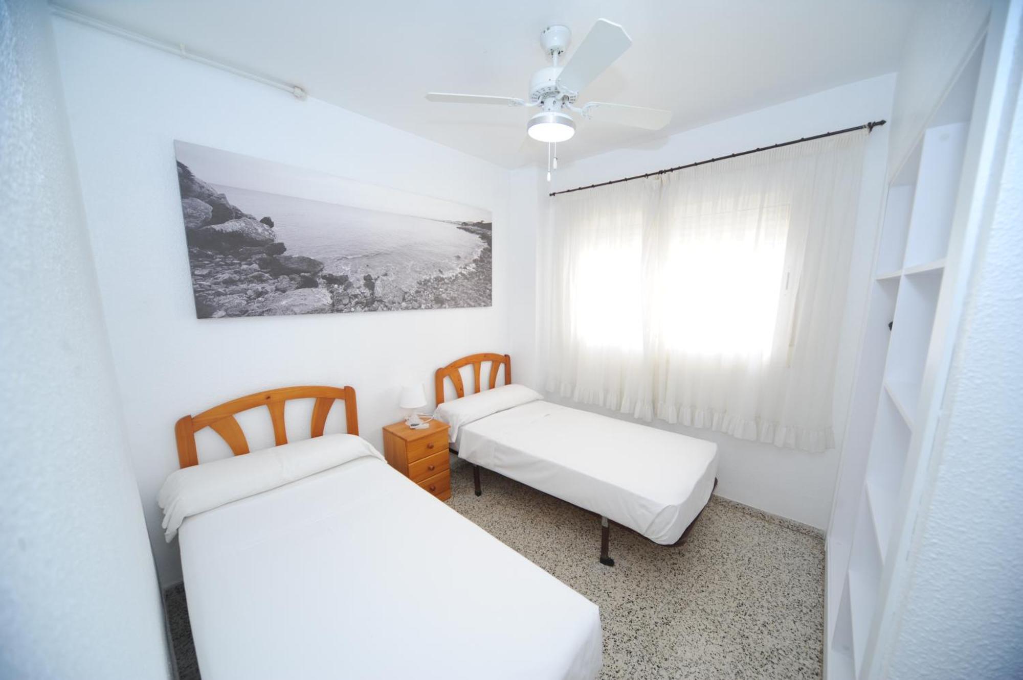 Apartamentos Estoril I - II Orangecosta 贝尼卡西姆 外观 照片