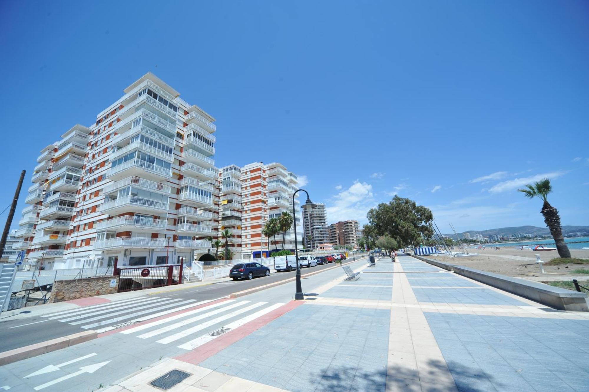 Apartamentos Estoril I - II Orangecosta 贝尼卡西姆 外观 照片