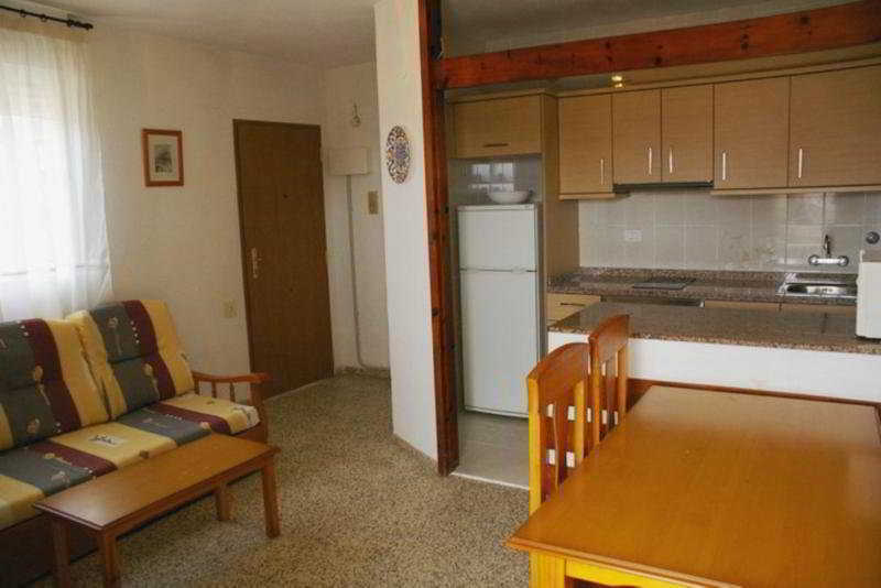 Apartamentos Estoril I - II Orangecosta 贝尼卡西姆 外观 照片